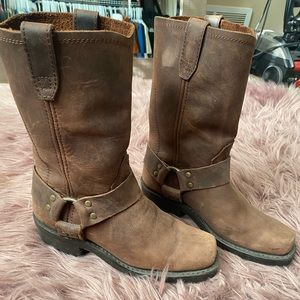 Dingo leather moto boots